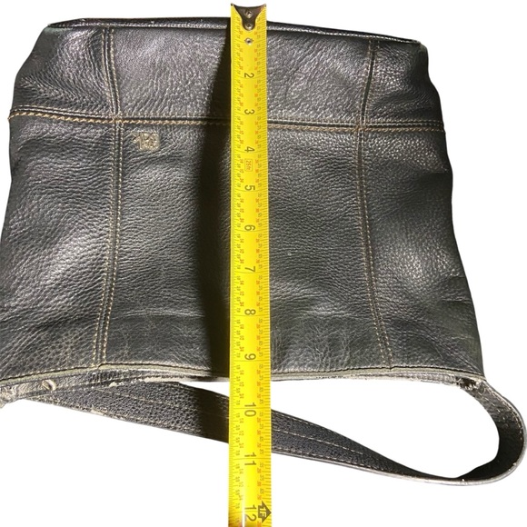 The Sak Black Leather Shoulder Bag - Picture 13 of 15